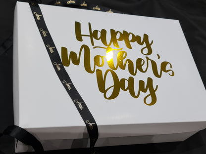 Aumni Gift Wrapped Box Mother's Day